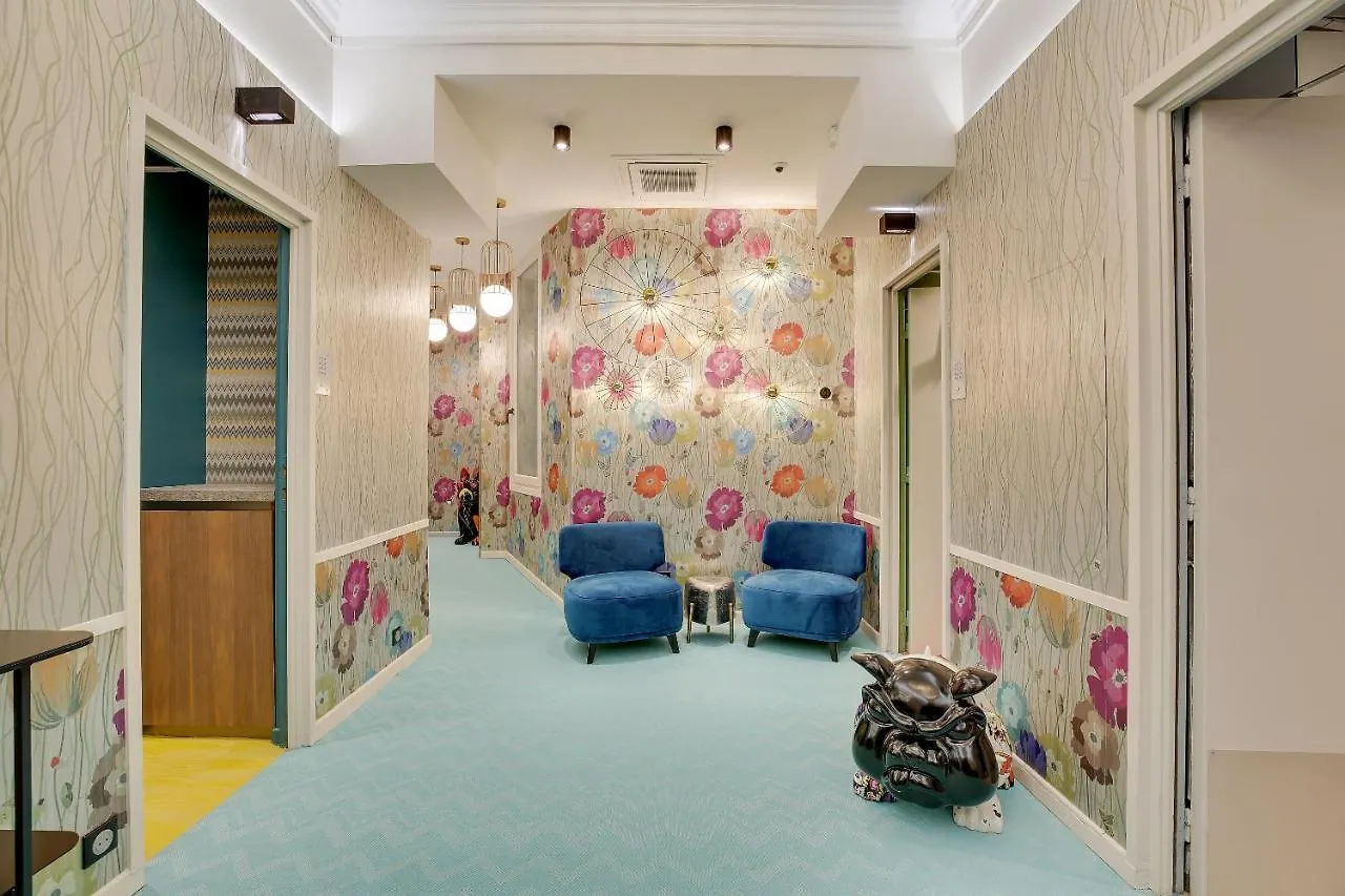 باريس Hotel 33 Marbeuf 4*,