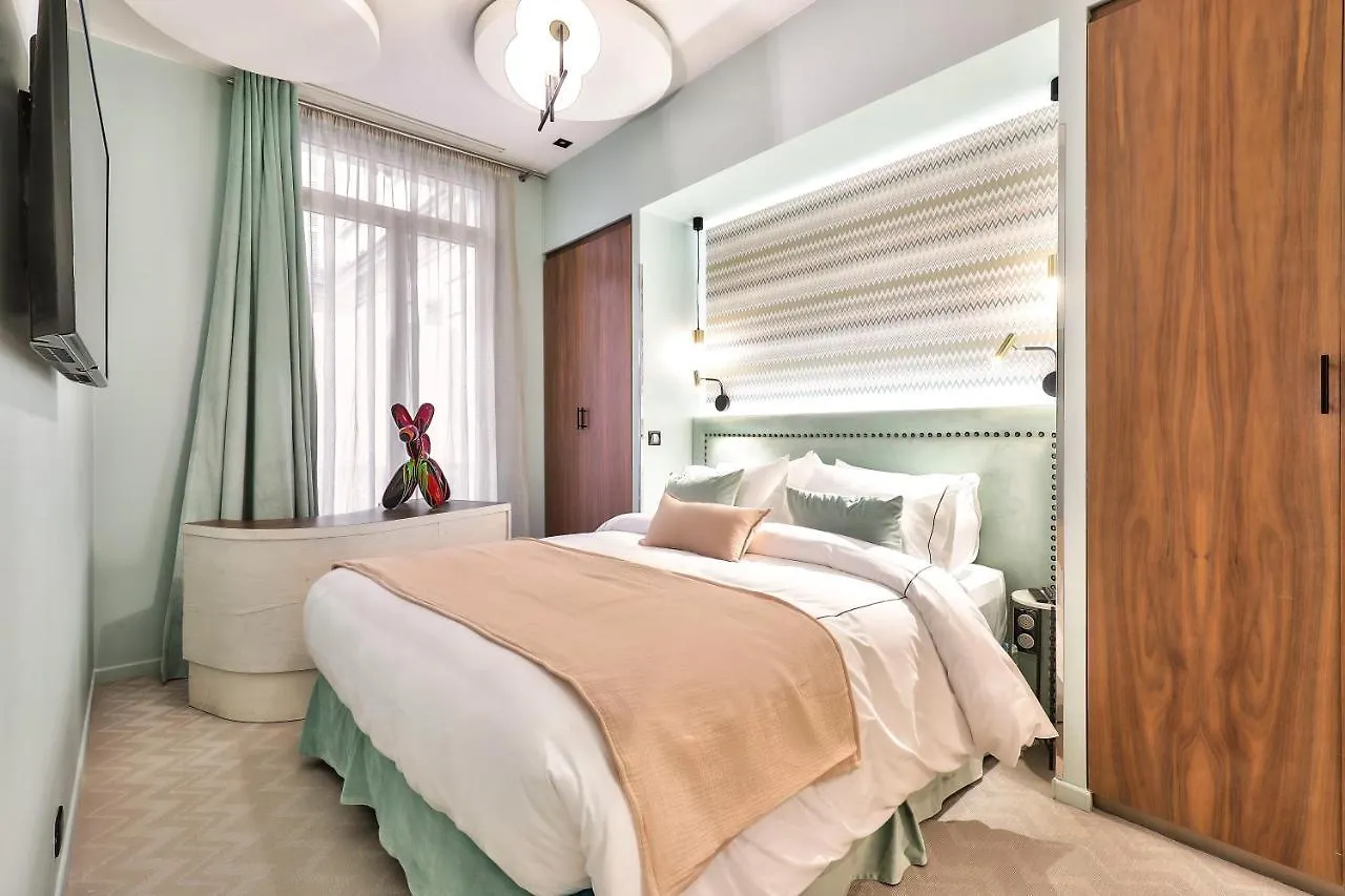 Hotel 33 Marbeuf París Apartahotel