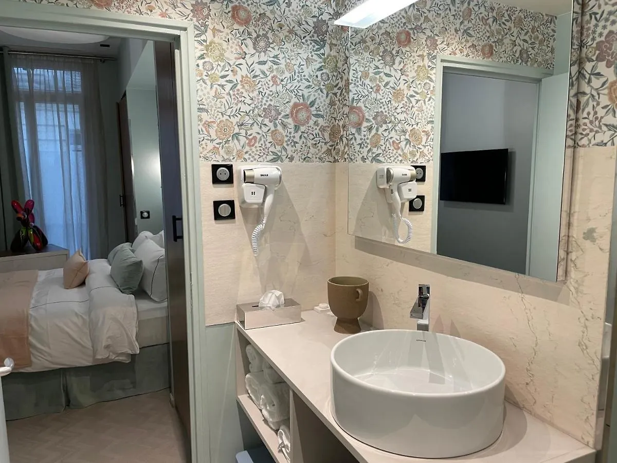 Hotel 33 Marbeuf París