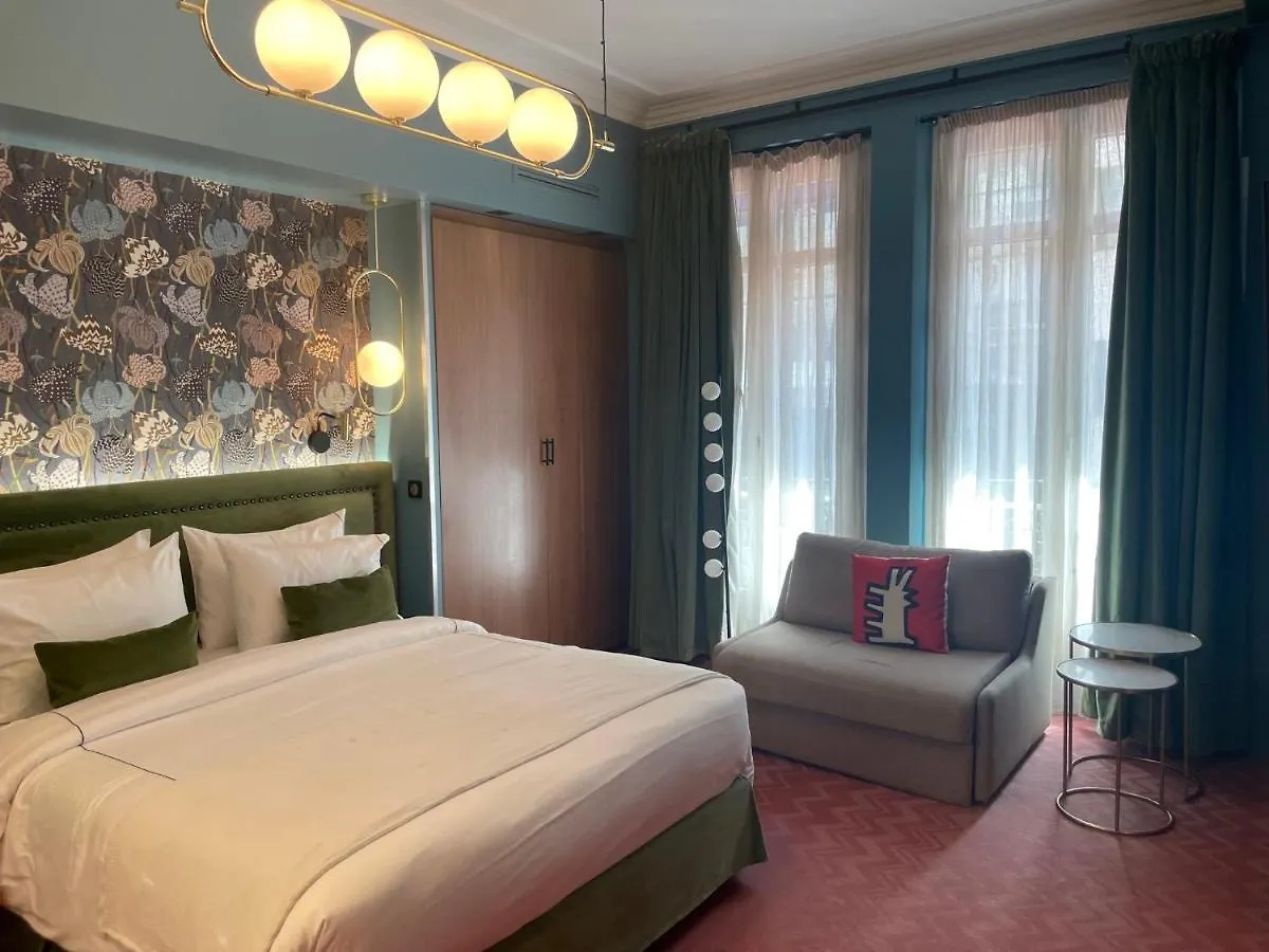 Hotel 33 Marbeuf París Apartahotel